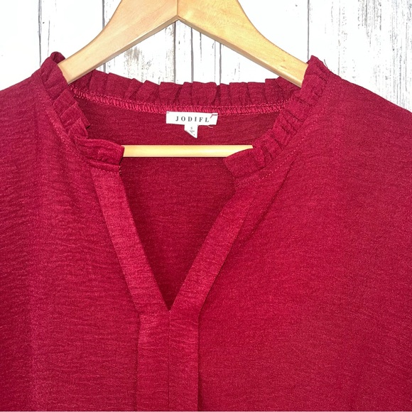 Jodifl Red V Neck Popover Oversized Blouse Women’s Small - Picture 2 of 3